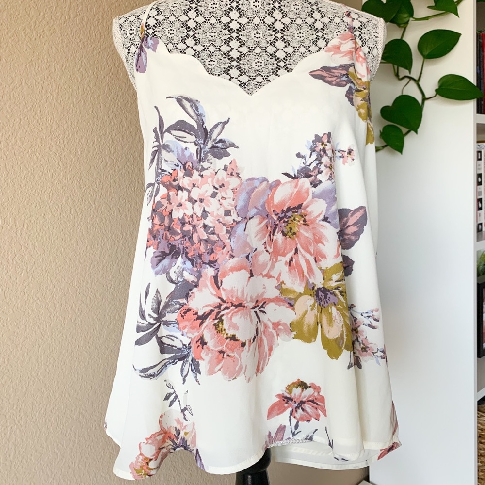 Nine Britton, White and Floral Tank, size XL